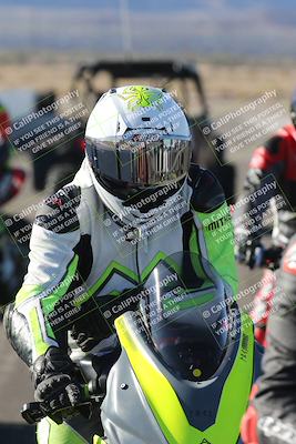 media/Dec-01-2025-Moto Forza (Mon) [[2daa91e15f]]/4-Around the Pits/